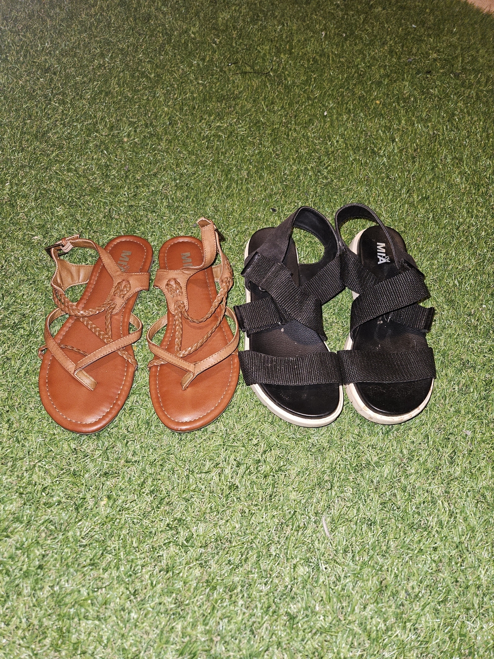 MIA Black Strap Sandals & Brown Braided Toe-Ring Sandals